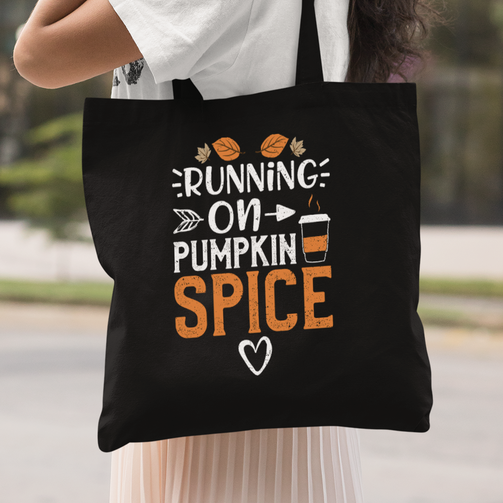 Running on Pumpkin Spice Stoffbeutel - DESIGNSBYJNK5.COM
