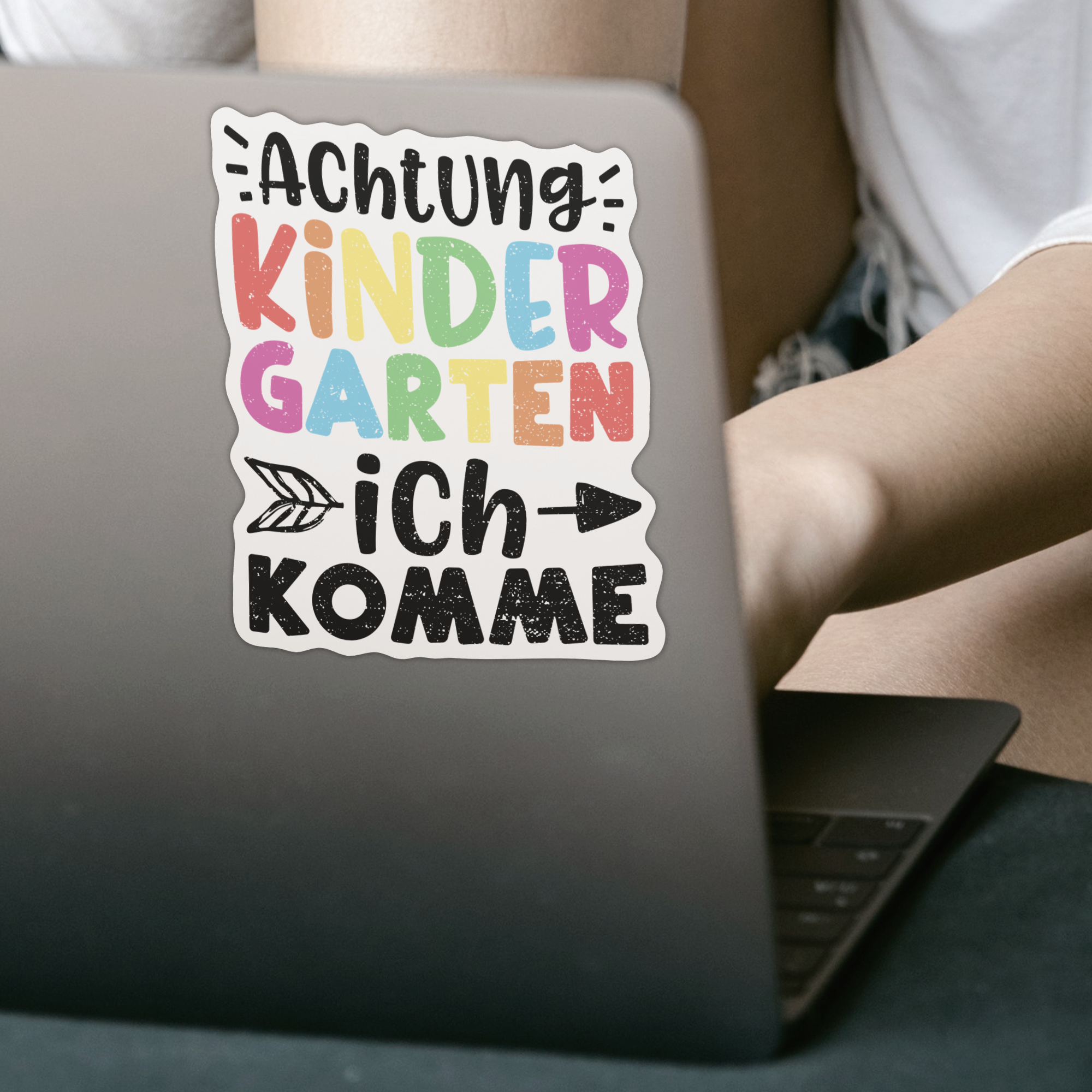 Achtung Kindergarten Ich Komme Sticker - DESIGNSBYJNK5.COM