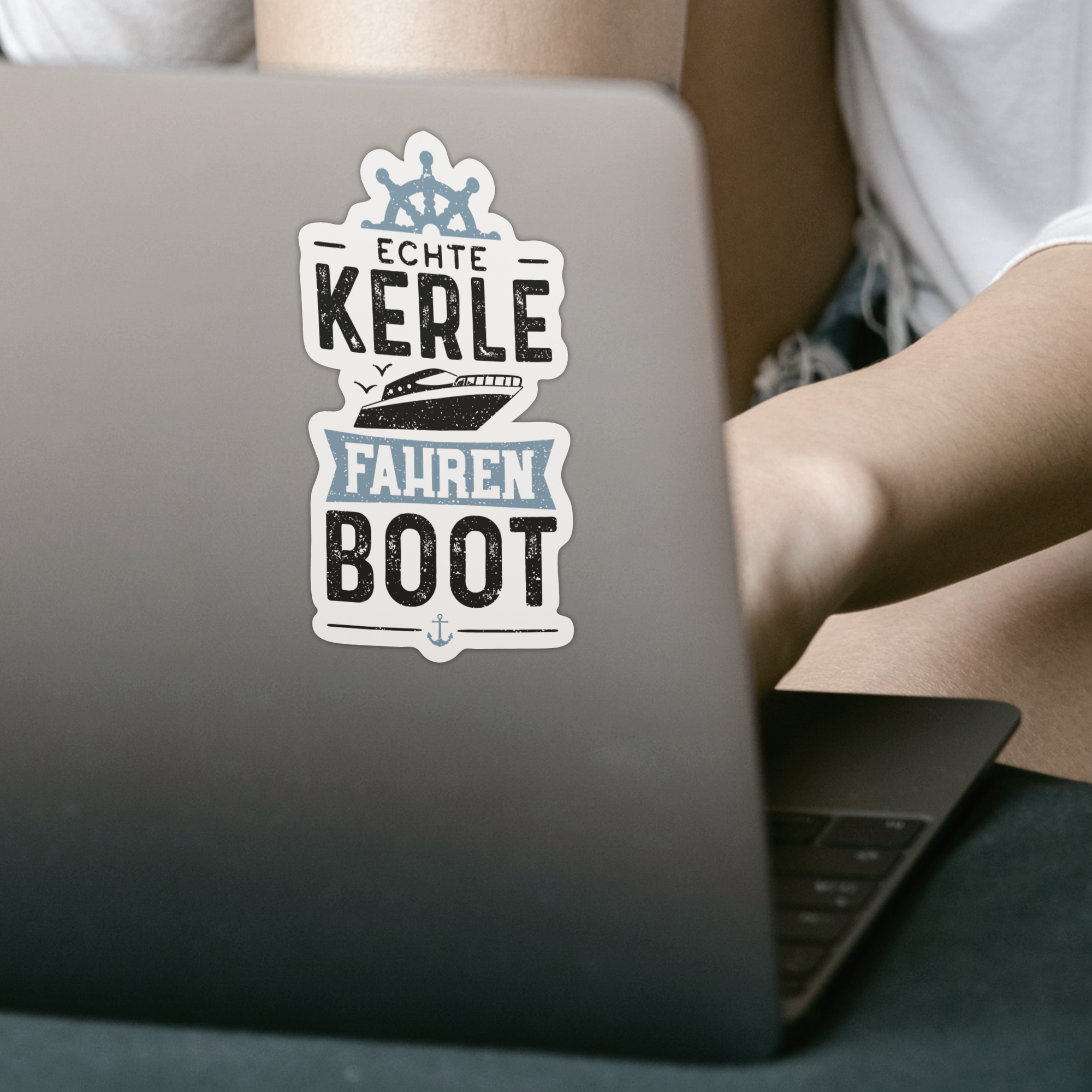Echte Kerle Fahren Boot Sticker - DESIGNSBYJNK5.COM