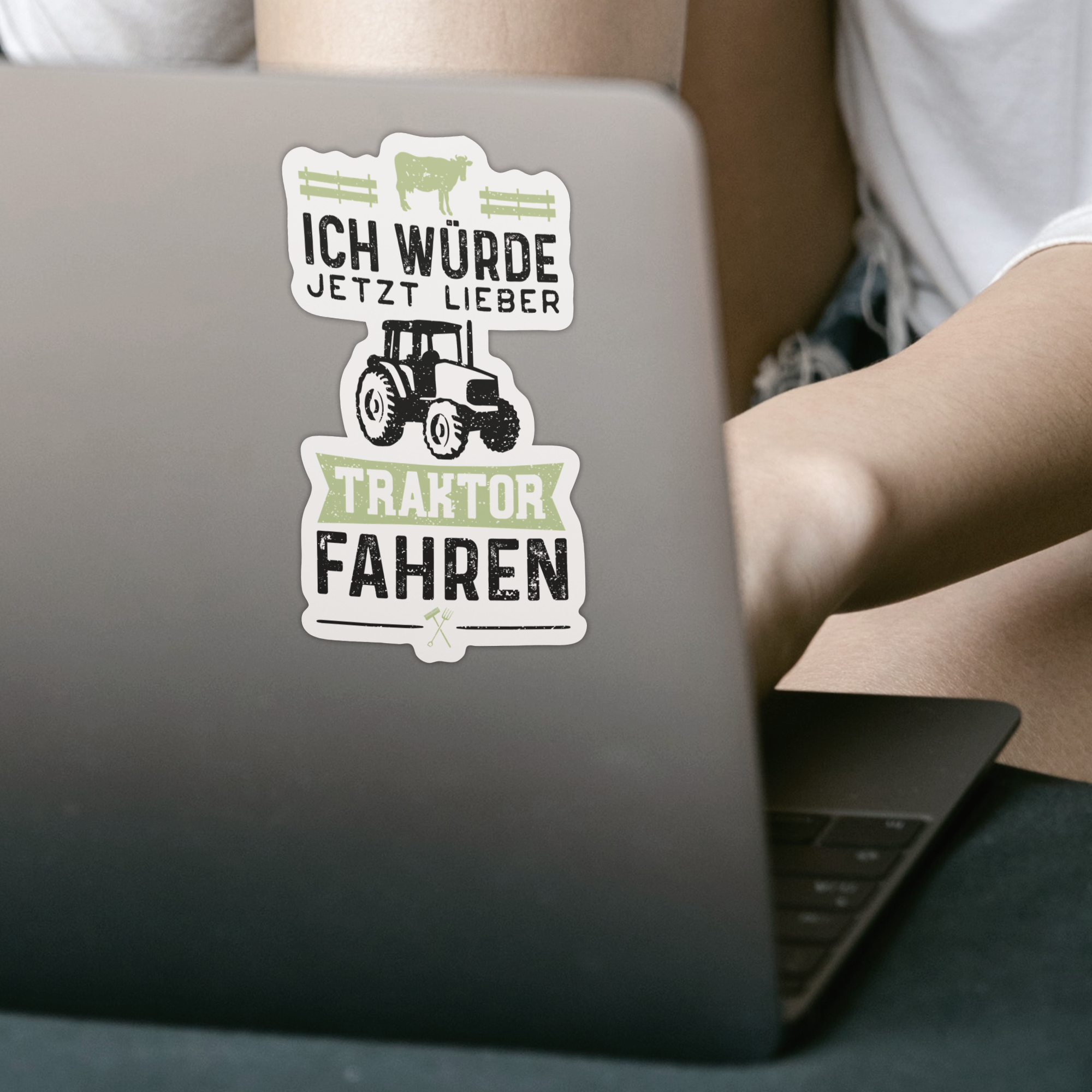 Ich Würde Jetzt Lieber Traktor Fahren Sticker - DESIGNSBYJNK5.COM