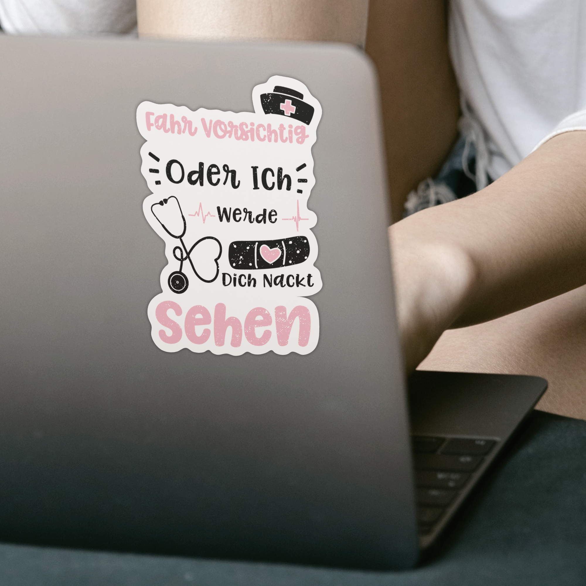 Fahr Vorsichtig Oder Ich Werde Dich Nackt Sehen Sticker - DESIGNSBYJNK5.COM