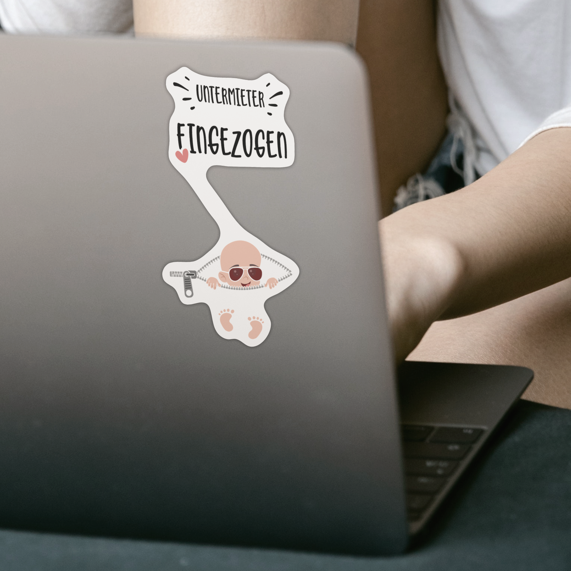 Untermieter Eingezogen Sticker - DESIGNSBYJNK5.COM