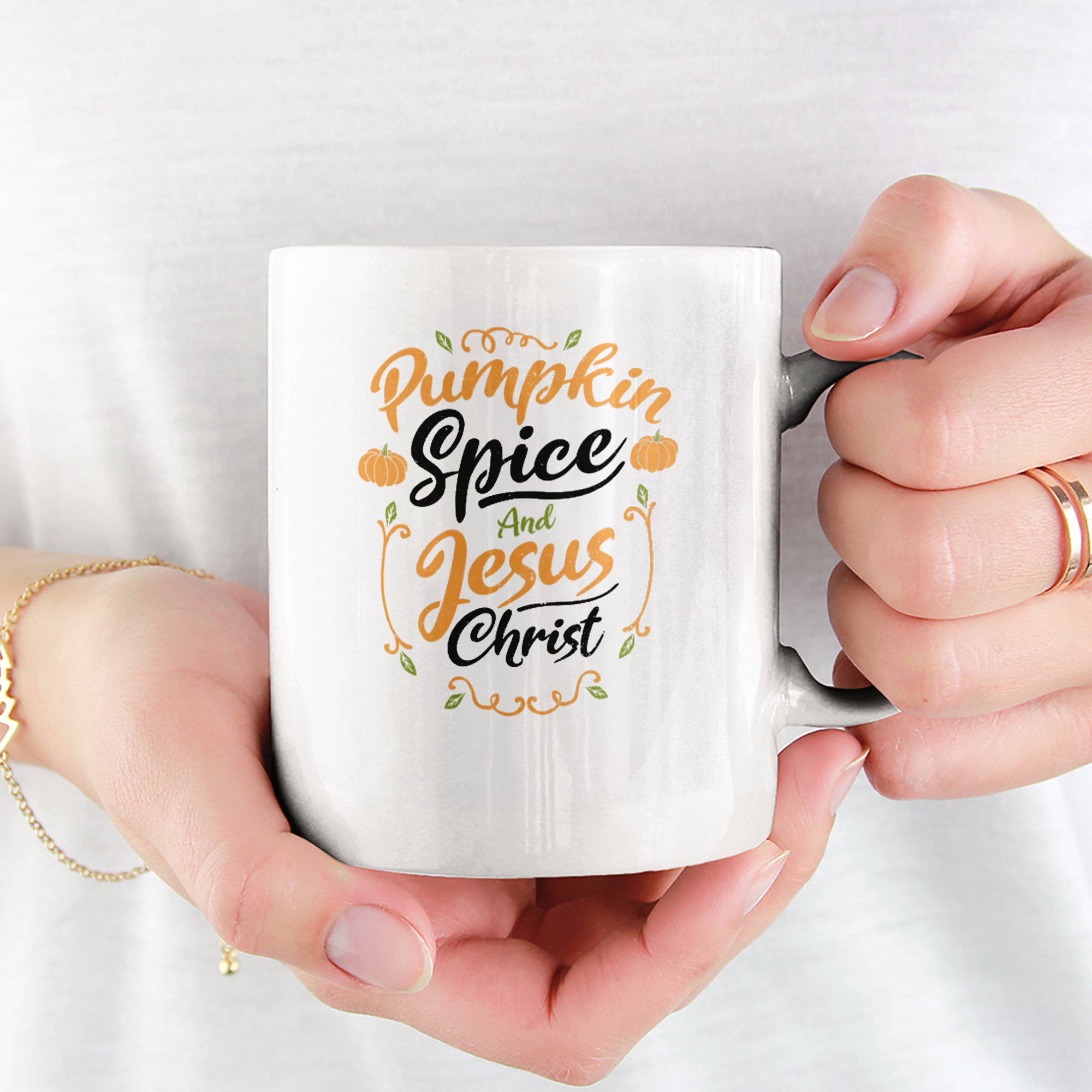 Pumpkin Spice And Jesus Christ Tasse (Unisex) - DESIGNSBYJNK5.COM