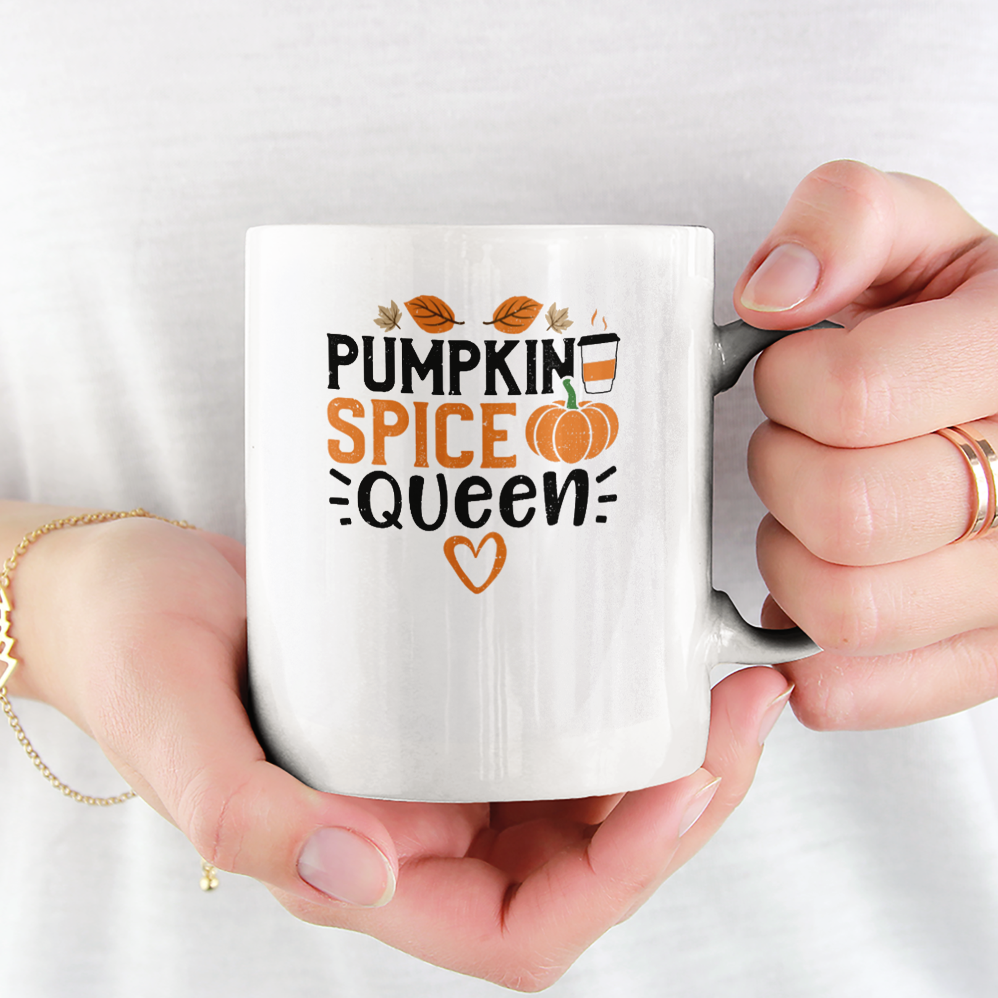 Pumpkin Spice Queen Tasse (Unisex) - DESIGNSBYJNK5.COM