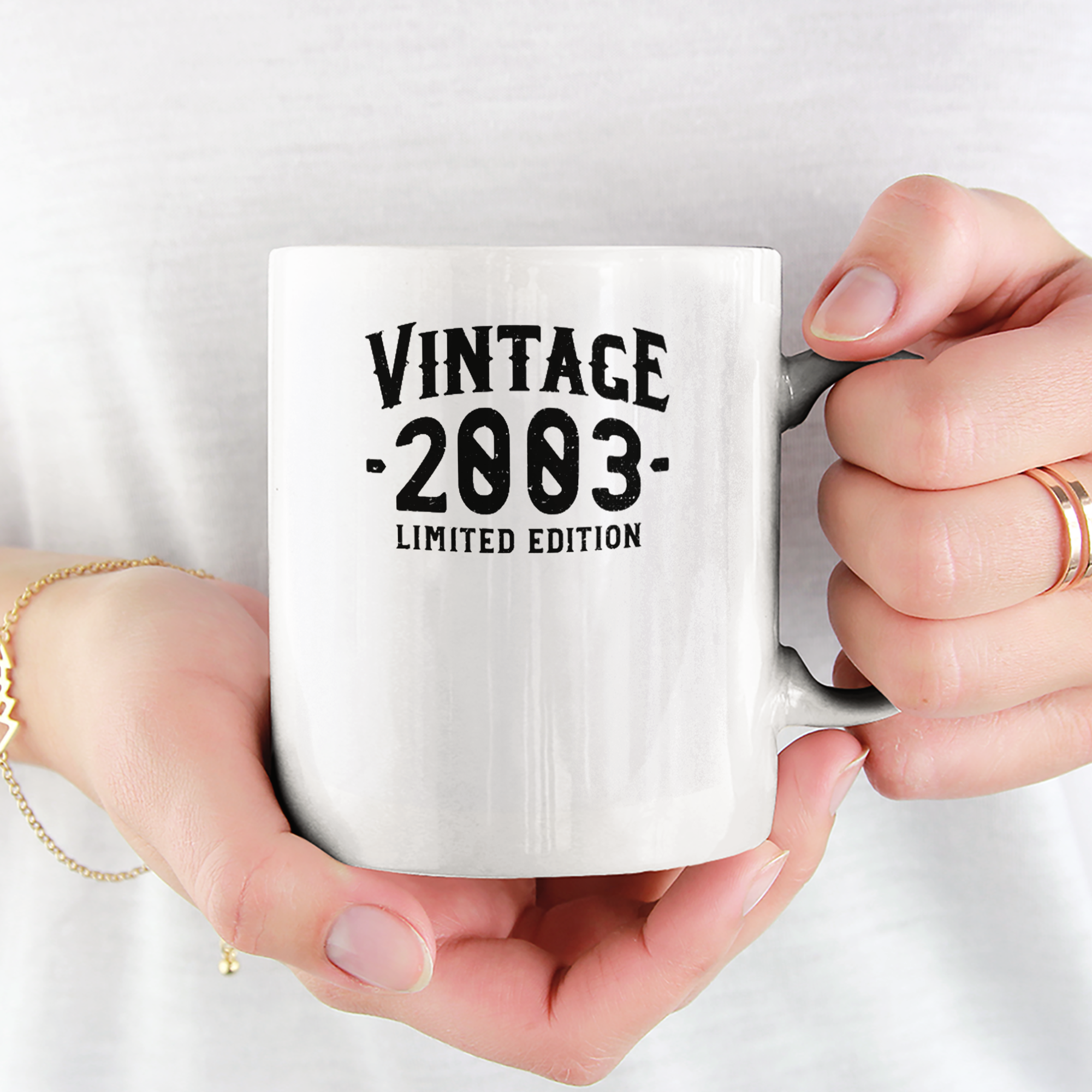 Vintage 2003 Limited Edition Tasse - DESIGNSBYJNK5.COM