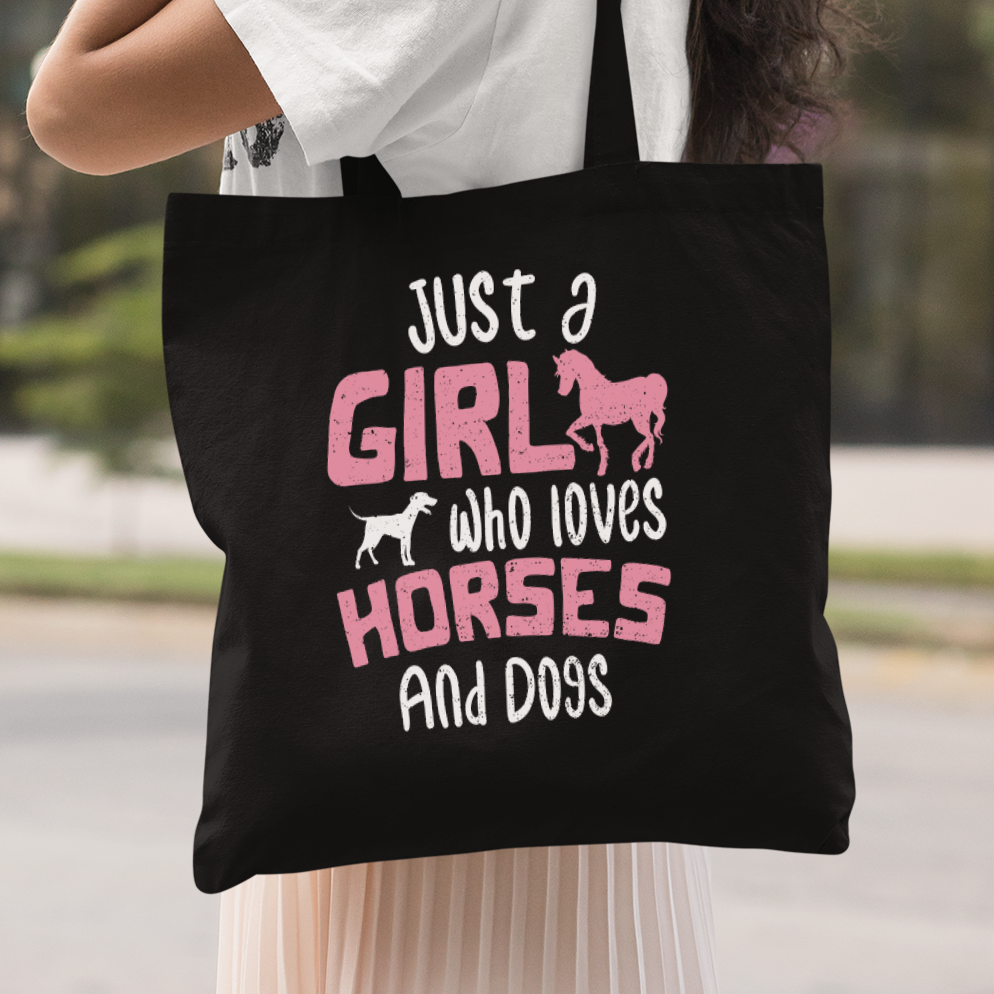 Just A Girl Who Loves Horses And Dogs Stoffbeutel - DESIGNSBYJNK5.COM