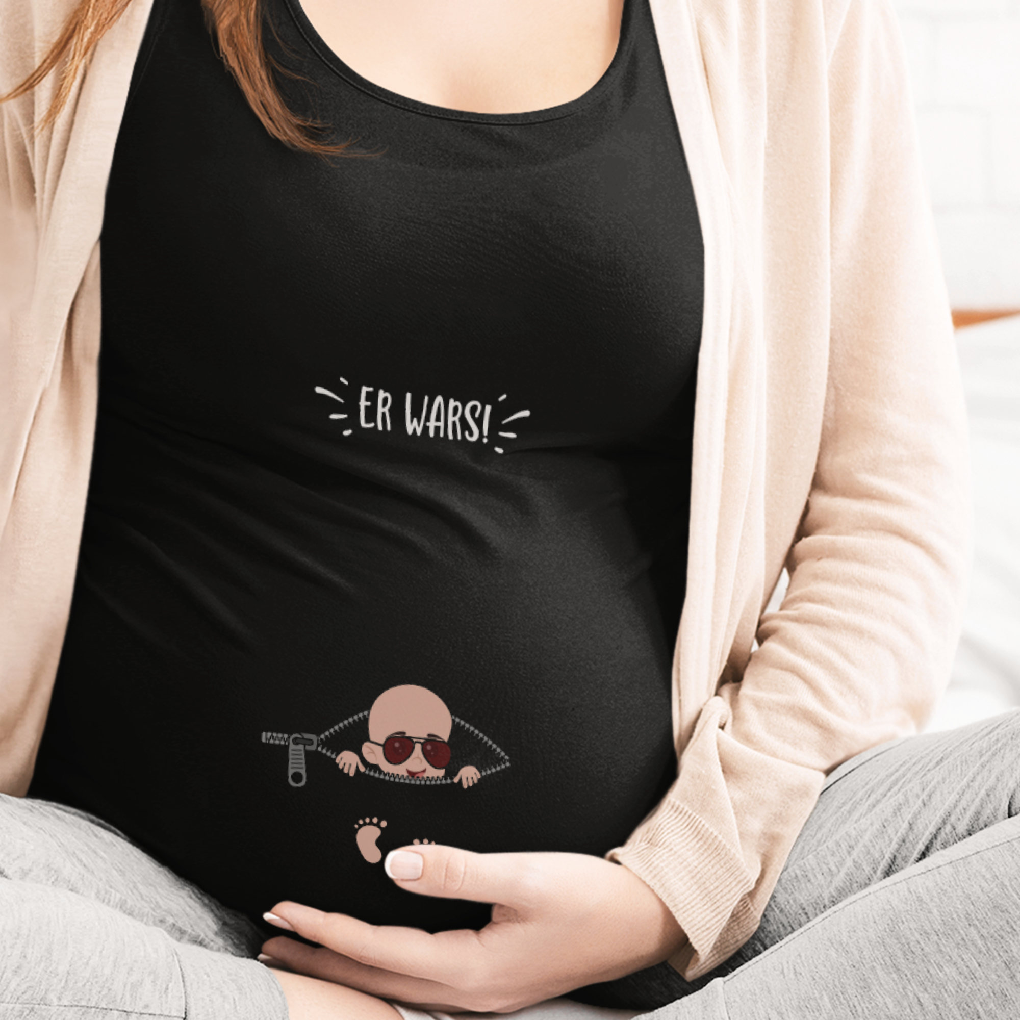 Er Wars! Schwangerschafts T-Shirt - DESIGNSBYJNK5.COM
