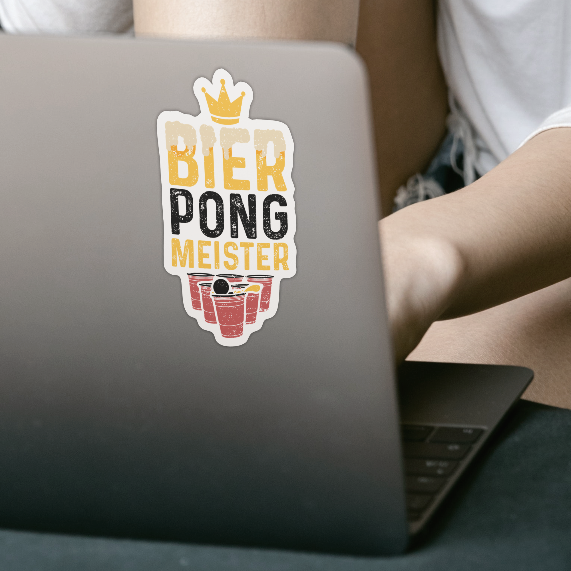 Bier Pong Meister Sticker - DESIGNSBYJNK5.COM