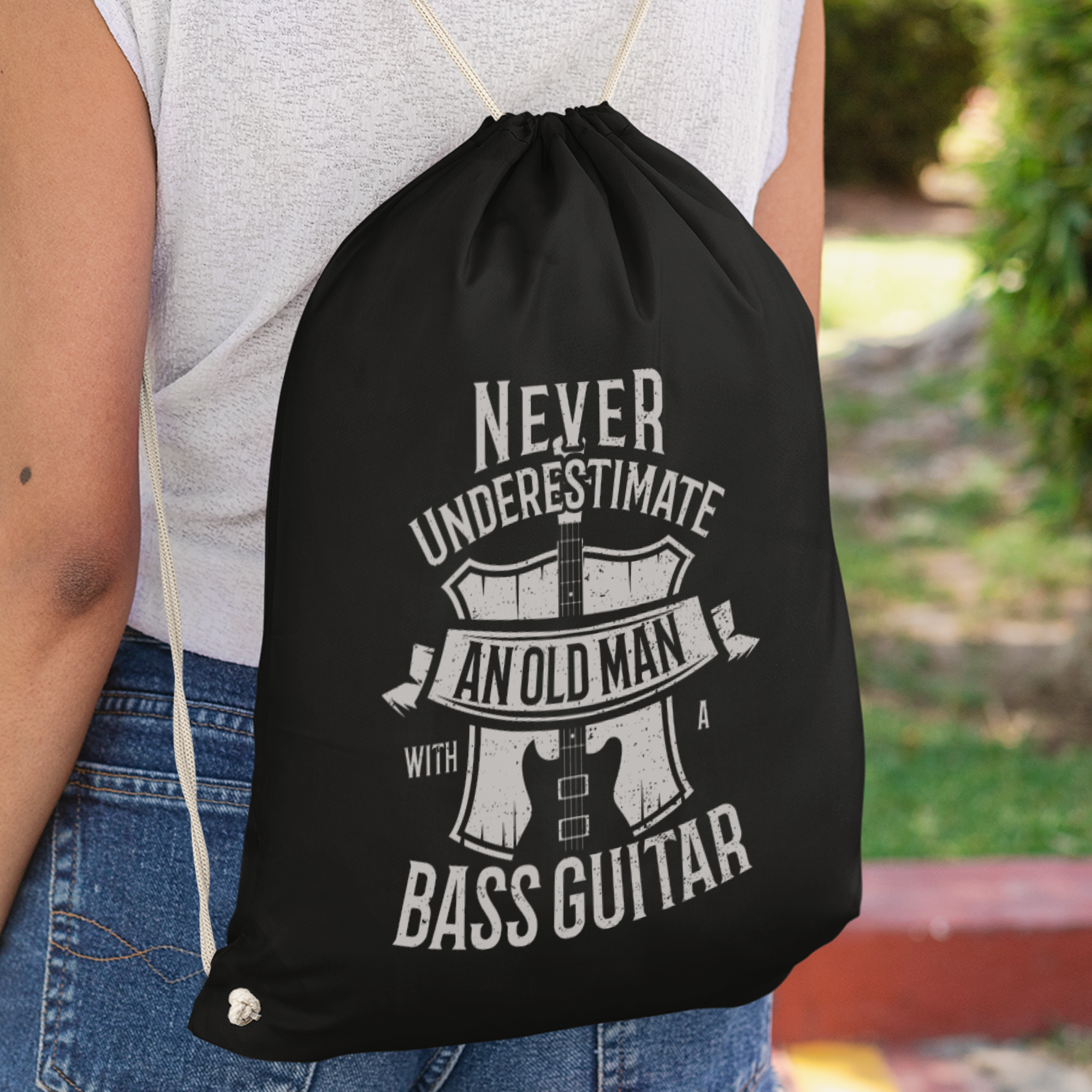 Never Underestimate An Old Man With A Bass Guitar Turnbeutel - DESIGNSBYJNK5.COM