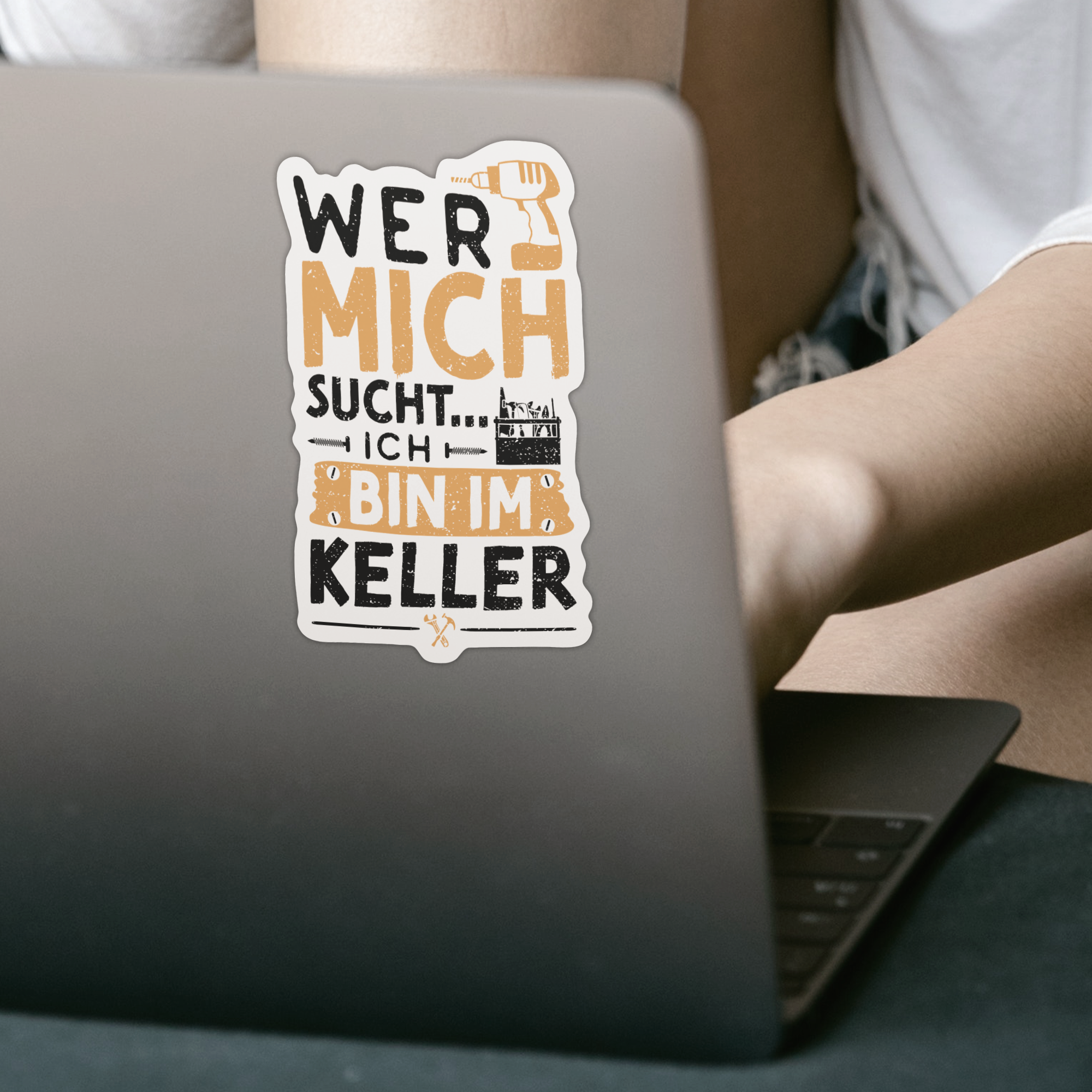 Wer Mich Sucht Ich Bin Im Keller Sticker - DESIGNSBYJNK5.COM